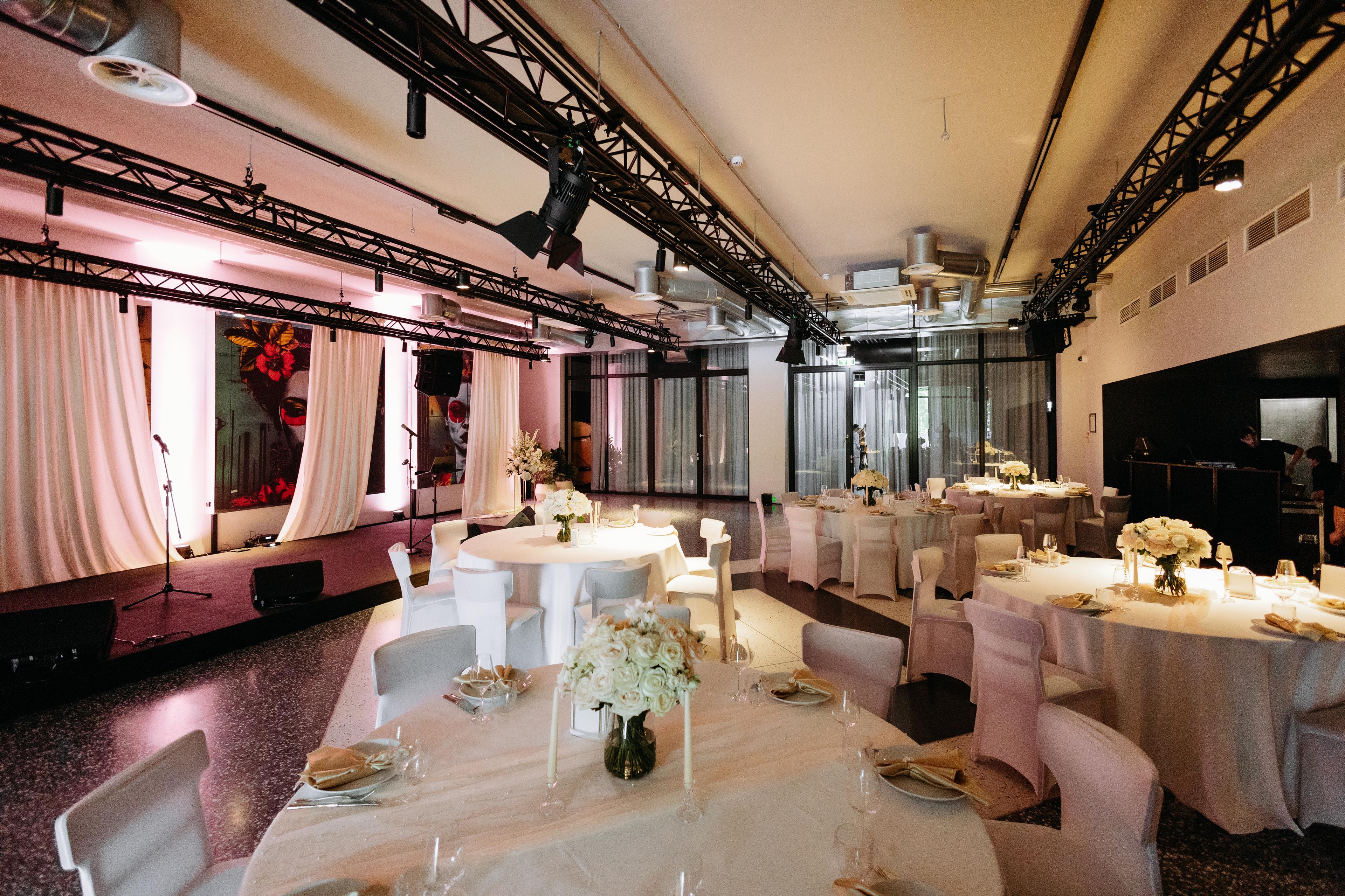 Private celebration decor by FAKT ART