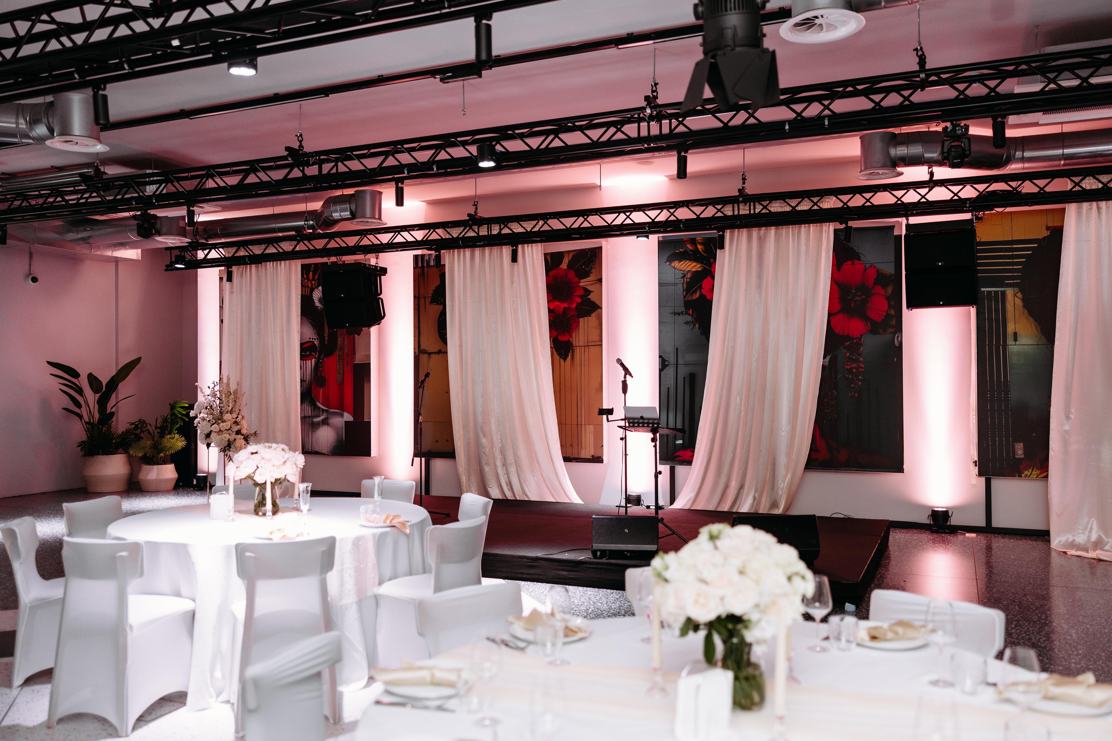Private event decor by FAKT ART
