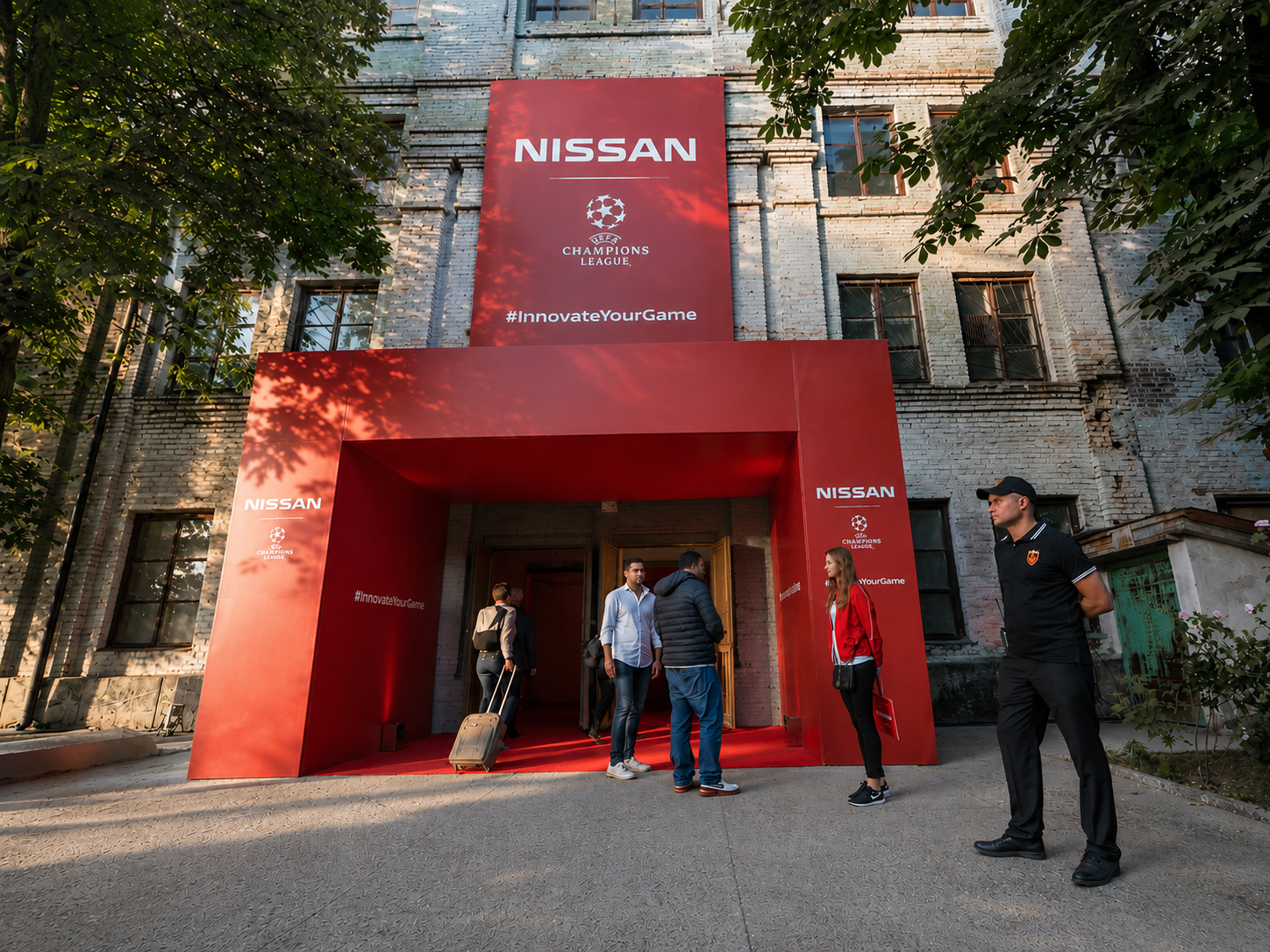 Nissan — Markeninstallation — production still 3